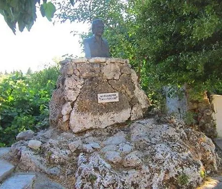 Traditional * Sívros