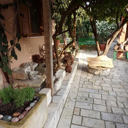 Traditional Apartmán *