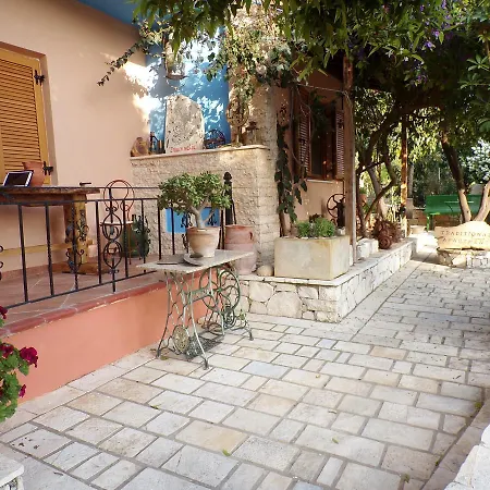 Traditional Apartman *