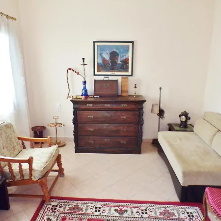 Traditional Apartman
